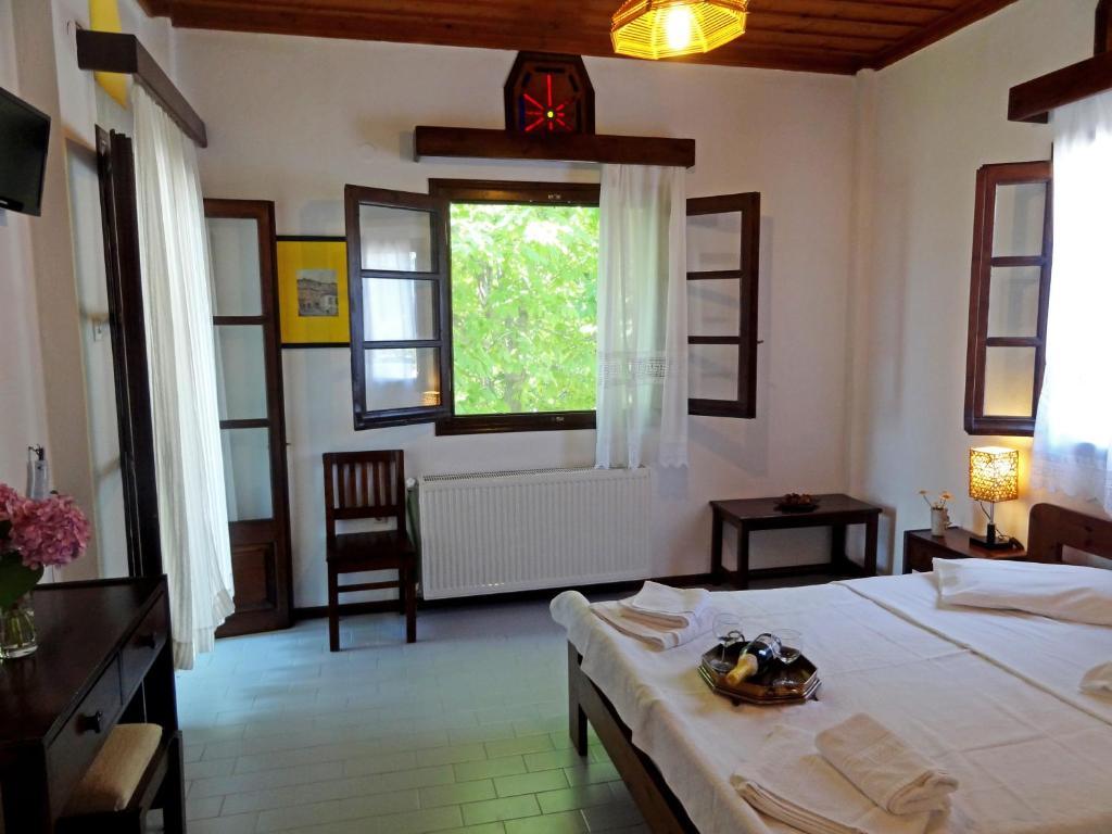 Hotel Vrionis Áyios Dhimítrios Chambre photo